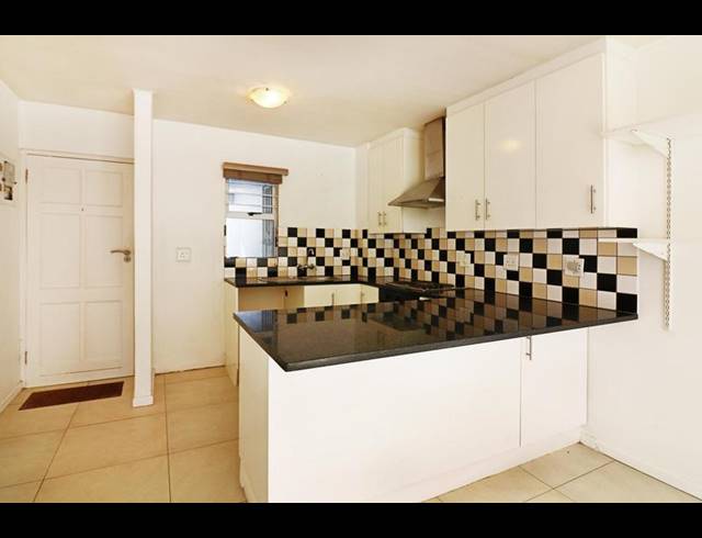 2 BEDROOM PROPERTY TO RENT IN BEACH ESTATE
